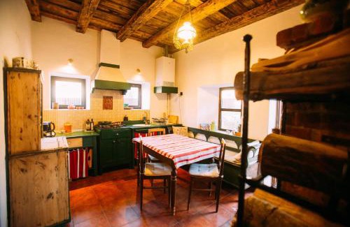 Pauleni-Ciuc Maison | Barn guesthouse/Csűr vendégház