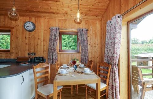 Crediton Maison | Barn Shelley Lodge