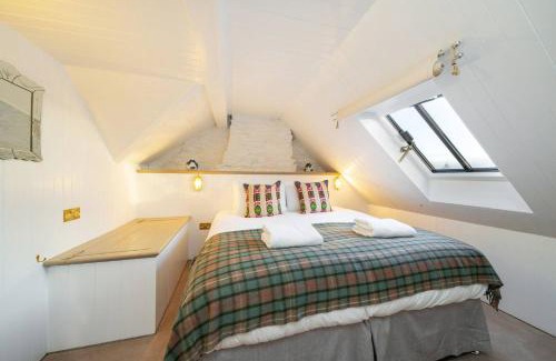Broughty Ferry Maison | Barometer Cottage