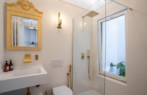 Bairro Alto Appartement | Baroque apart with patio Portuguese Soul Bica Tram 4p