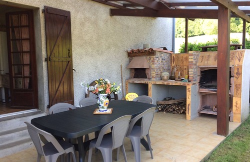 Esbareich Villa | Vallée de la Barousse à Esbareich 65370 Hautes-Pyrénées . 7 nuits minimum