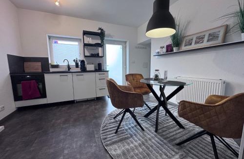 Bueckeburg Appartement | Barrierefrei - 24Std-CHECK-IN kontaktlos - Kingsize Bed - W-LAN - Parkplatz W 3
