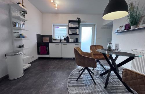 Bueckeburg Appartement | Barrierefrei - 24Std-CHECK-IN kontaktlos - Kingsize Bed - W-LAN - Parkplatz W 3
