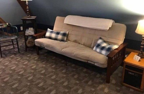 Olean Maison | Barry Street Historical Loft - But so much more!