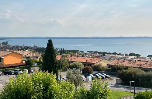 Calmasino Appartement | Barum Lake View Apartment in Lazise