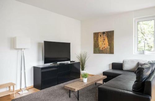 Bruderholz Appartement | BASELiving 3,5 Room Apartment - Bahnhof Basel SBB - Self Check-in