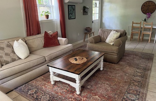 Athens Appartement | Basement Apartment on the Loop