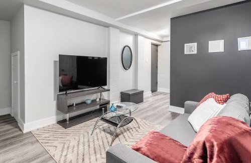 Central Hamilton Appartement | Basement Condo on James Street North