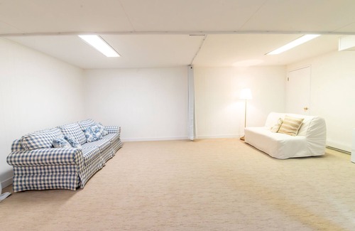 Steinbach Appartement | Basement Suite in Steinbach