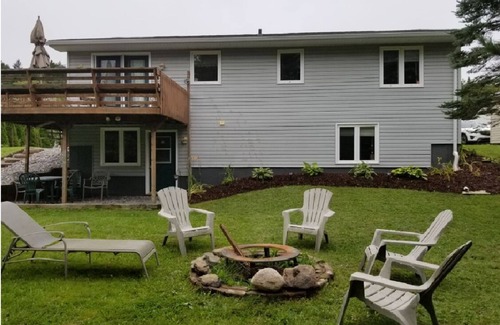Grand Bay-Westfield Maison | Basement with private entrance