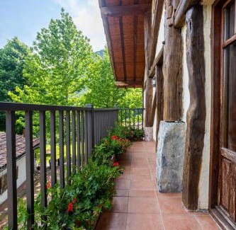 Forua Maison | Baserri Forua by Urdaibai Rentals