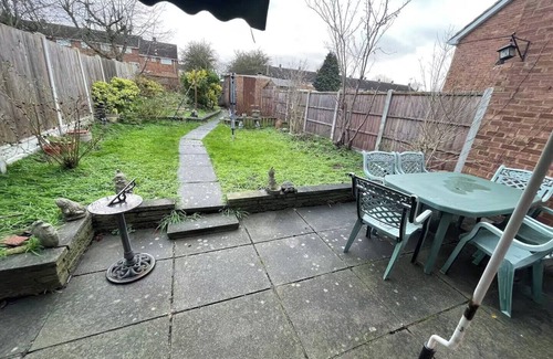 Basildon Maison | Basildon - Stay 5 - Garden - Parking - Town Centre