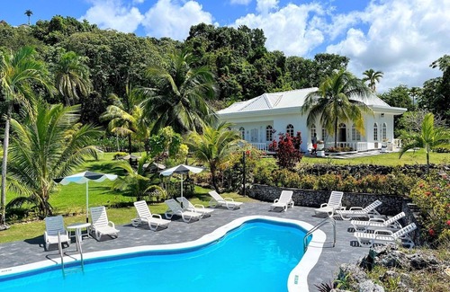 Port Antonio Appartement | Bask in the warm Caribbean sun! Large Suite with FREE Parking and FREE Breakfast