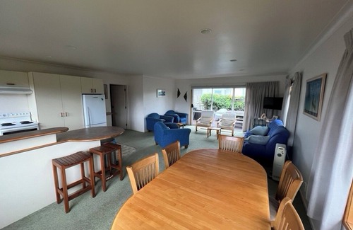 Whangamata Cottage | Baskervilla - Maison de vacances Whangamata
