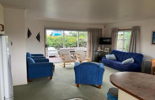Whangamata Maison | Baskervilla - Whangamata Holiday Home