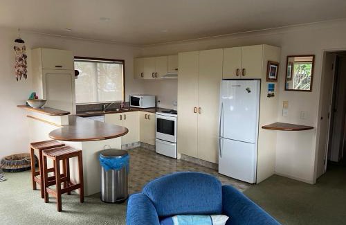 Whangamata Maison | Baskervilla - Whangamata Holiday Home