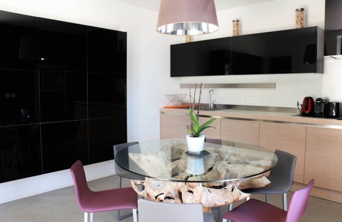 Saint-Cyr-sur-Mer Maison | Bastide 8 personnes proche mer 4 chambres, piscine, billard, borne, piano...
