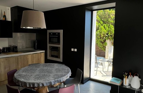 Saint-Cyr-sur-Mer Maison | Bastide 8 personnes proche mer 4 chambres, piscine, billard, borne, piano...