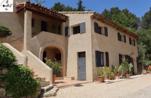 Belcodene Villa | Bastide provençale avec piscine privée au cœur de la nature Proche Cassis et Aix-en-Provence
