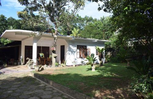 Weligama Maison | Batawala Resort One AC Room - weligama