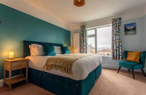 Bath Maison | Bath City Haven with Free Parking