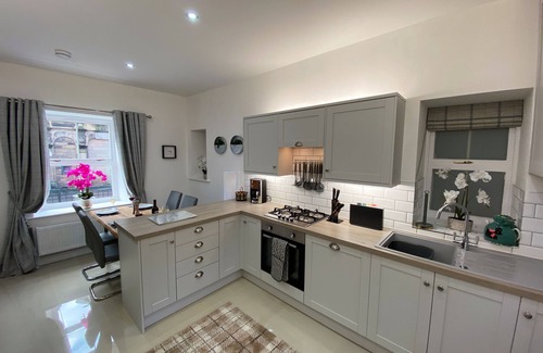 Matlock Maison | Bathmans Cottage - Newly refurbished Matlock house on edge of the Peak District
