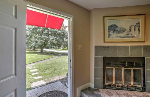 Westminster Maison | Baton Rouge Townhome with Pool Access - 7 Mi to LSU!