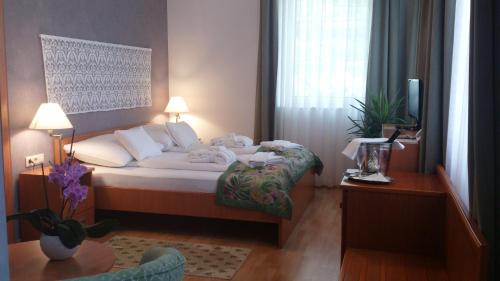 Zalacsany Hôtel | Batthyány Kúria