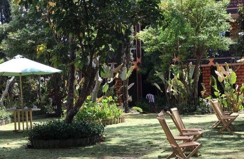 Toya Bungkah Maison | Batur Sunrise Guesthouse ~ Bungalow avec vue sur le jardin