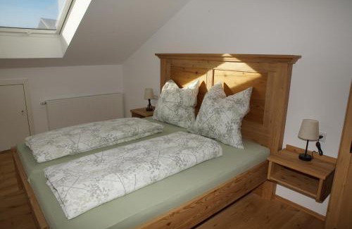 Seeg Appartement | Bauernhof Hipp Ferienwohnung