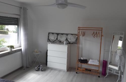 Edermunde Appartement | Baumann's apartment - ruhige Lage