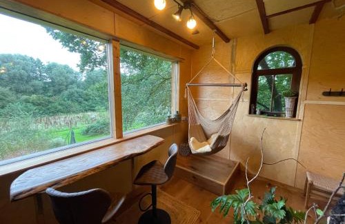 Borstel Lit Et Petit-Déjeuner | Baumhaus Beletage
