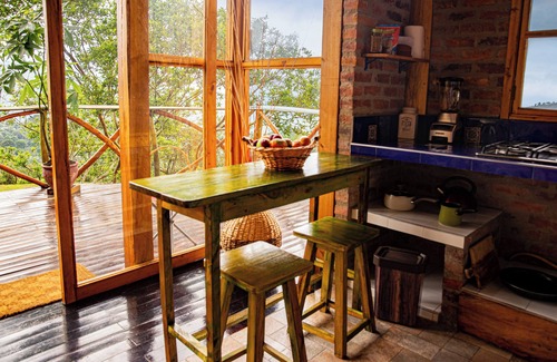 San Francisco Cabine | Baumhaus Vista / Cabaña rústica con jacuzzi privado