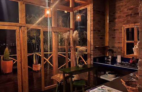San Francisco Cabine | Baumhaus Vista / Cabaña rústica con jacuzzi privado