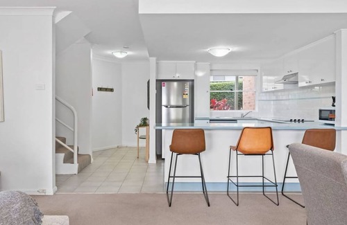 Nelson Bay Villa | Bay Bliss Coastal Villa within the CBD