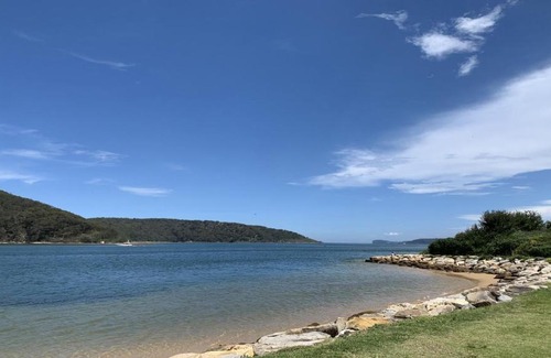 Booker Bay Maison | Bay Bliss U2 Booker Bay -Walk to beach, shops & restaurants