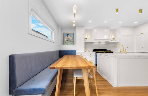 Williamstown Maison | Bay breezes, historic charm, and modern luxury -welcome to your perfect retreat.