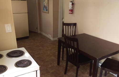Timiskaming District Hôtel | Bay Lake Inn (Frontiersman Motel)