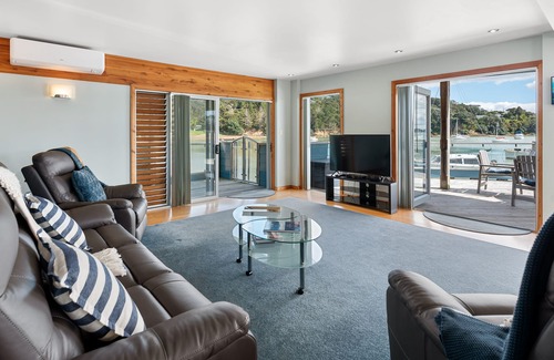 Opua Appartement | Bay of Islands On The Water Apartment -The Landing