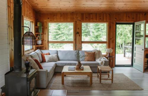 Beulah Maison | Bay Point Hideaway in the Woods