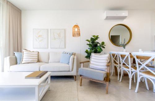 Batemans Bay Appartement | Bay View 2-Bedroom Apartment with BBQ