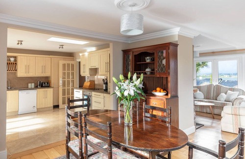 Ventry Maison | Bay View Cottage 3 bedroom house VRBO