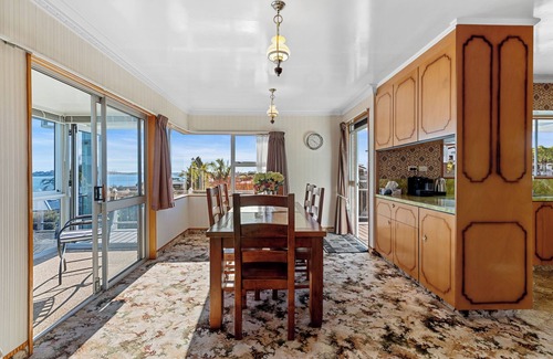 Maungatapu Maison | Bay View Gardens - Tauranga Holiday Home