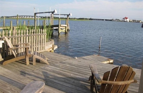 Mud City Maison | Bayfront House in Manahawkin near LBI - we prefer Friday to Fri weekly rentals