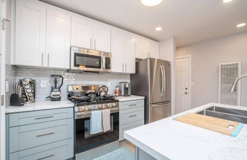 Lincoln Acres Maison | Bayfront Newly Remodeled Home #B