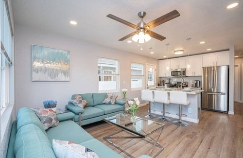 Lincoln Acres Maison | Bayfront Newly Remodeled Home #B