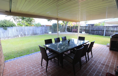 Rothwell Maison | Bayside Bliss 8-Sleeper Family escape. Pet Friendly!