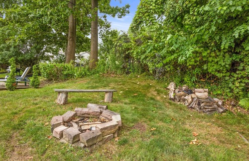 Sodus Point Cottage | Bayside Getaway; Remodeled 2 Bdrm 1 salle de bain Cottage pas de baie et la plage