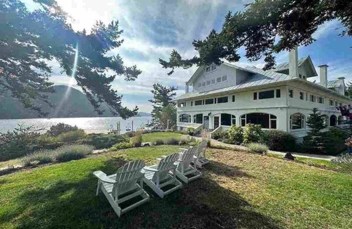 Rosario Maison | Bayside Waterfront King Ocean Views King Bed Pool
