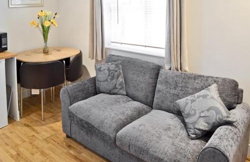 Birch Maison | Baytree Cottage 1